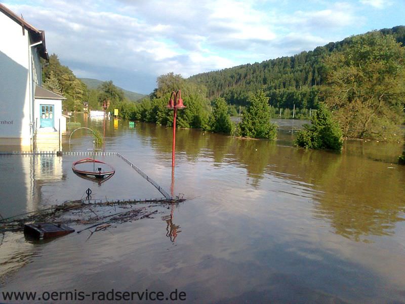 Foto: Postelwitz Alte Schule bei Hochwasser, 05.06.2013